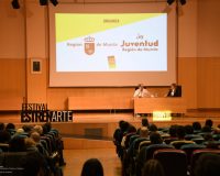 Joan Fontcuberta habla en Murcia sobre las imágenes inmateriales y virtuales